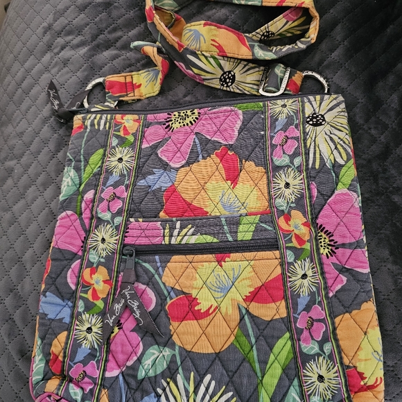 Vera Bradley Crossbody purse - Picture 1 of 2